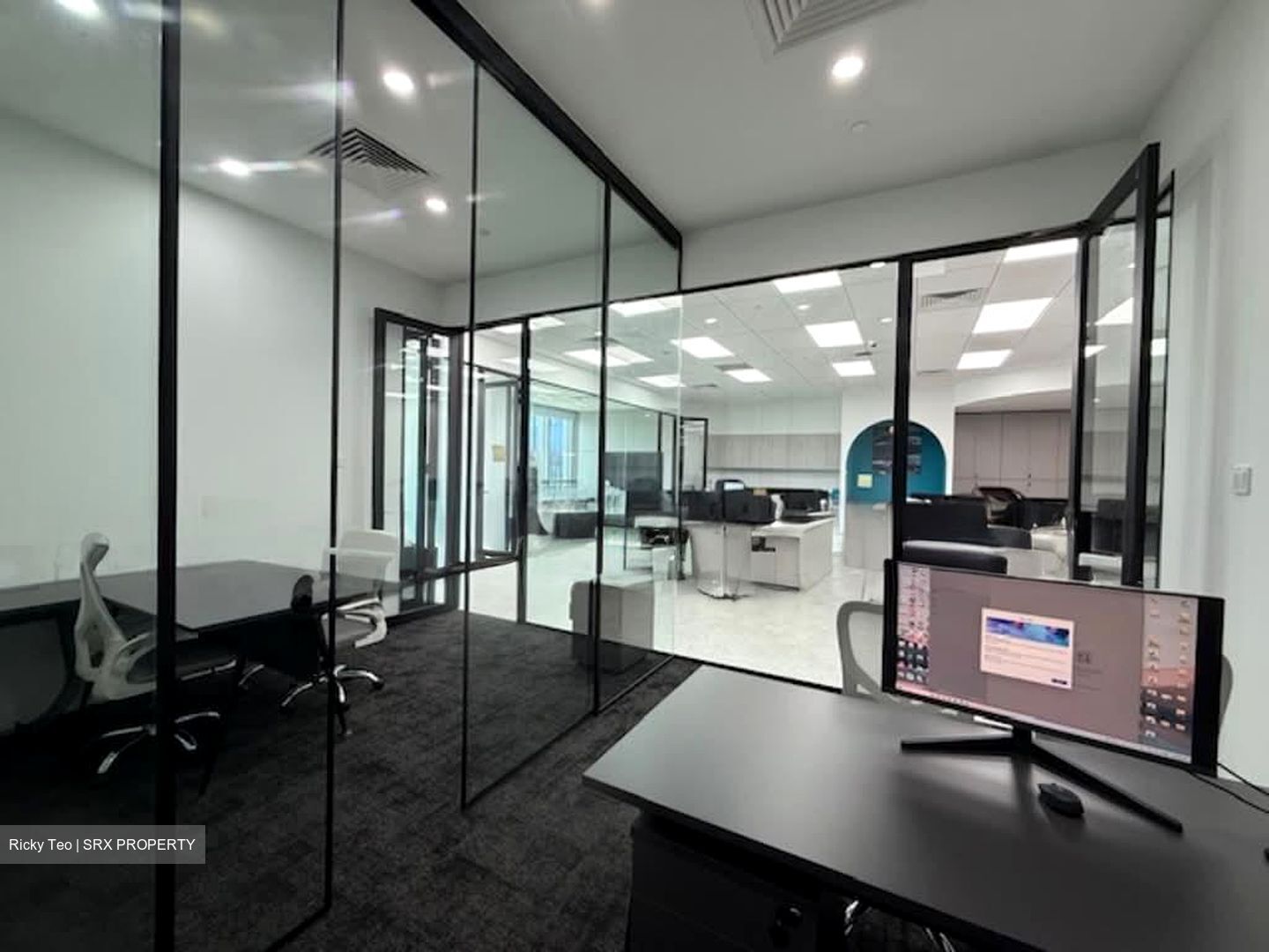 Kallang Way (D13), Factory #587566581